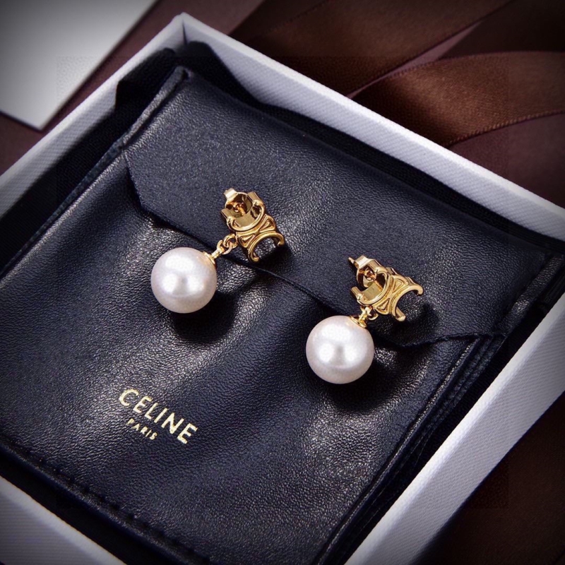 Ce**e earrings